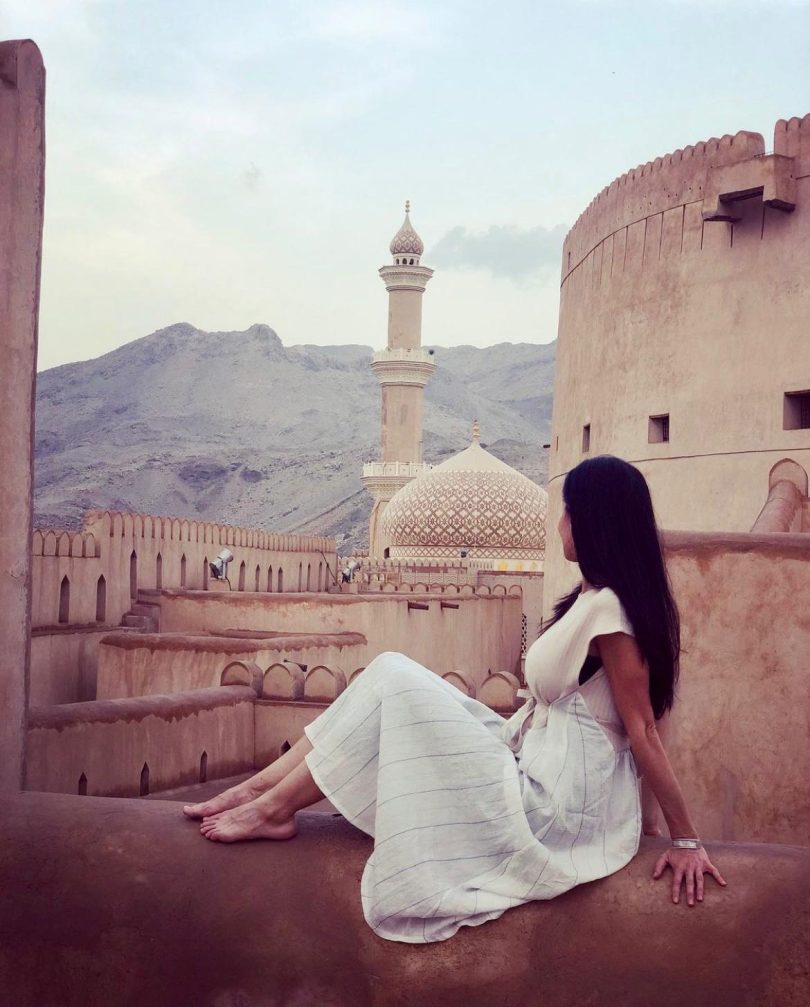 Conoscere l’Oman con Elisa: brillante guida italiana tra i tesori dell’Oman